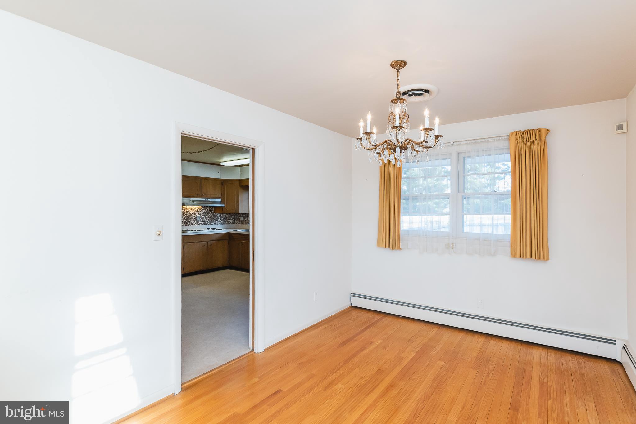4819 Carroll Manor Road Baldwin, MD 21013 - Photo 13 of 35 Dining Room