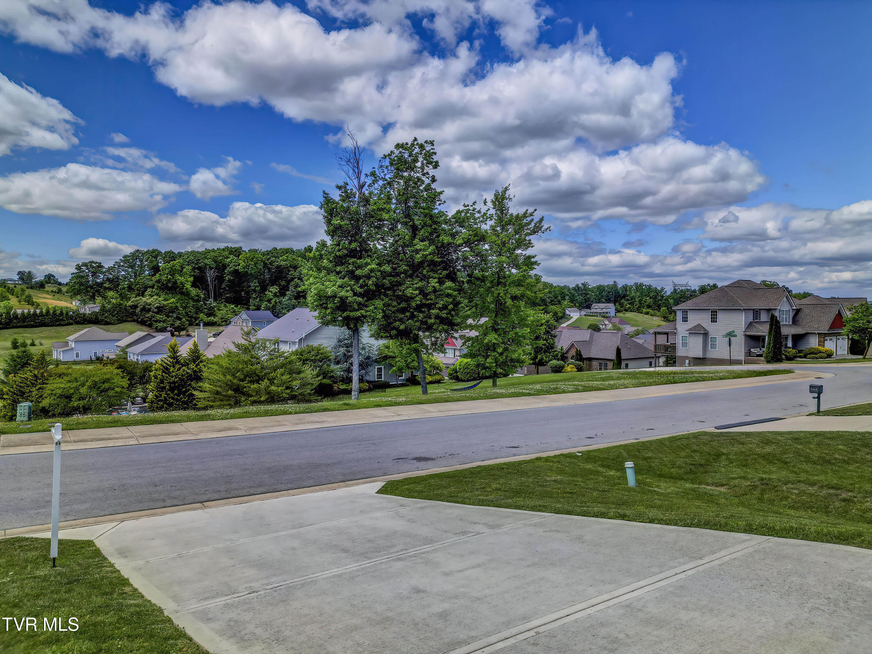 2564 Bridgeforth Crossing Kingsport, TN 37664 - Photo 30 of 33 2564 Bridgeforth Crossings 2 (1)