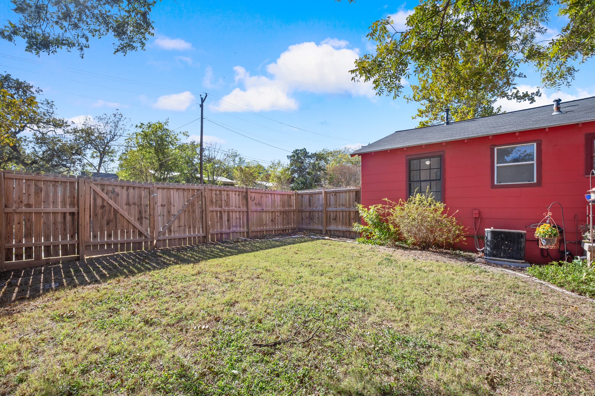 3301 Robinson Avenue Austin, TX 78722 - Photo 20 of 23 Gallery Image 20