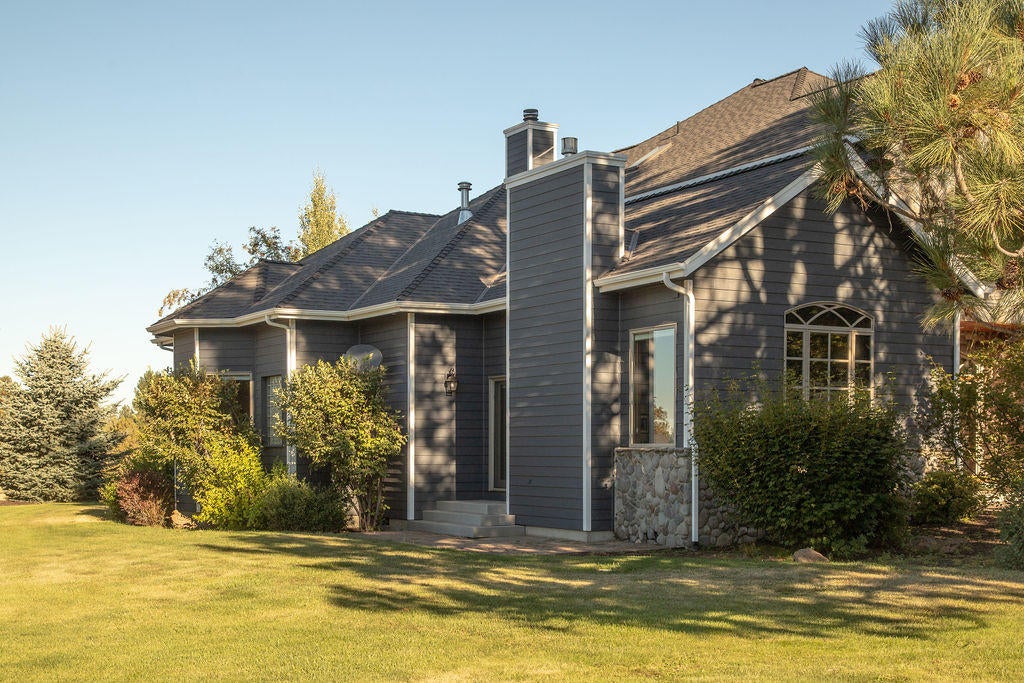 60675 Billadeau Road Bend, OR 97702 - Photo 49 of 87 PhotoMyListing-25