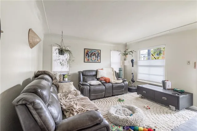 $1,800,000 | 111 Ximeno Avenue, Long Beach, CA 90803