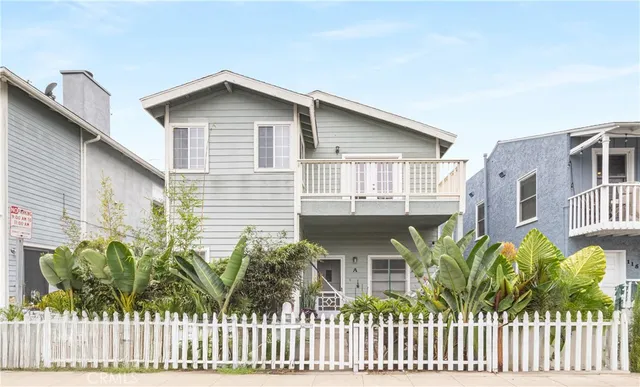 $1,800,000 | 111 Ximeno Avenue, Long Beach, CA 90803