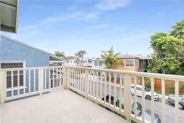 $1,800,000 | 111 Ximeno Avenue, Long Beach, CA 90803