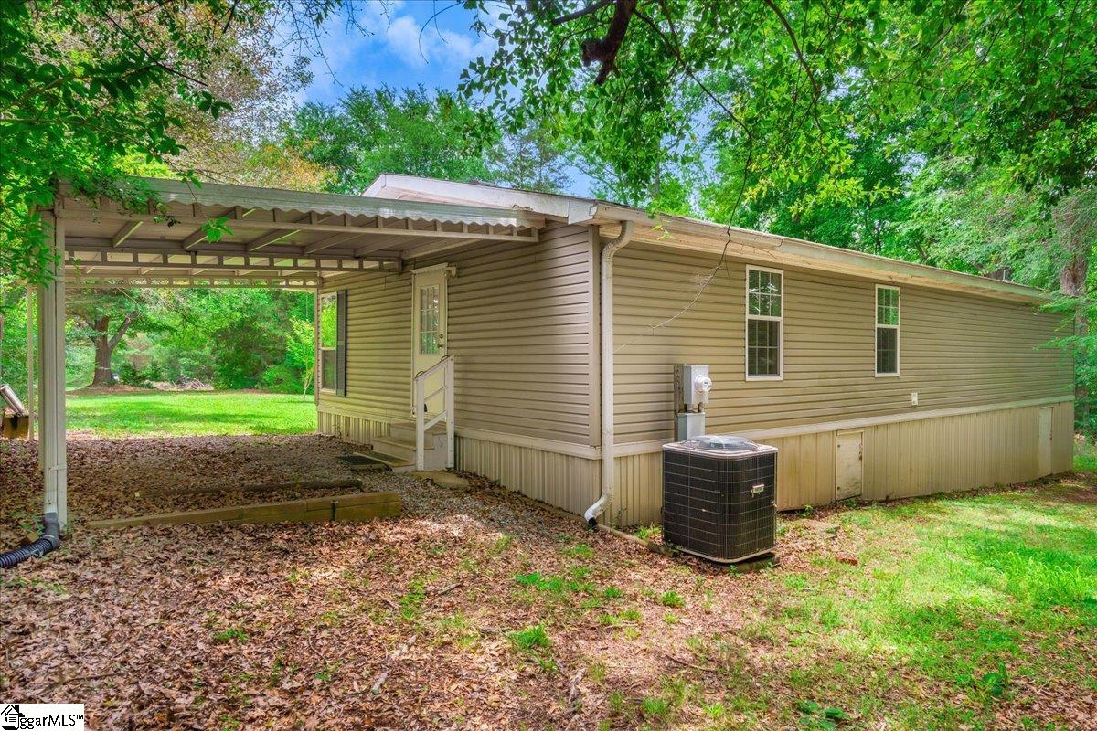 2266 Fairview Road Fountain Inn, SC 29644 - Photo 20 of 31