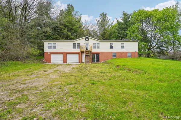 $229,900 | 3363 North Branch Road, North Branch, MI 48461