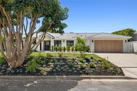 $5,285,000 | 2501 Via Marina, Newport Beach, CA 92660