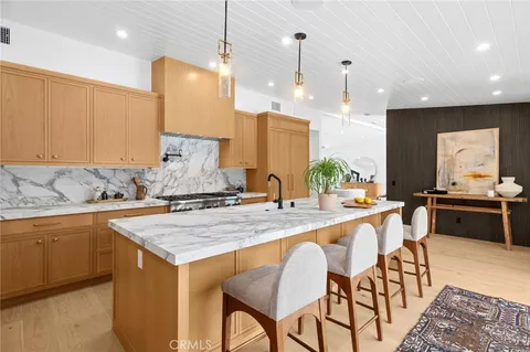 $5,285,000 | 2501 Via Marina, Newport Beach, CA 92660