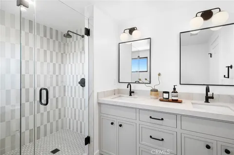$5,285,000 | 2501 Via Marina, Newport Beach, CA 92660