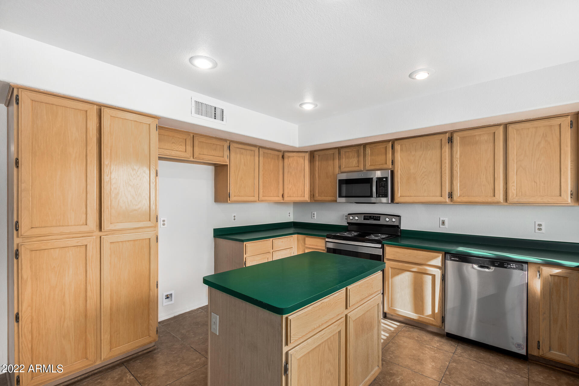 7525 West Calavar Road Peoria, AZ 85381 - Photo 15 of 43 15 - Calavar