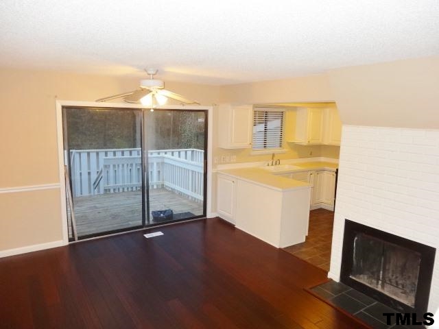 828 Green Ridge Drive Raleigh, NC 27609 - Photo 3 of 25