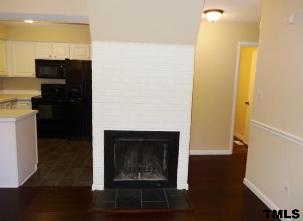 828 Green Ridge Drive Raleigh, NC 27609 - Photo 4 of 25