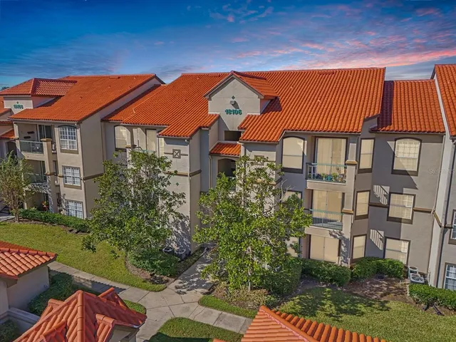 $249,000 | 18106 Peregrines Perch Place, Unit 5204, Lutz, FL 33558