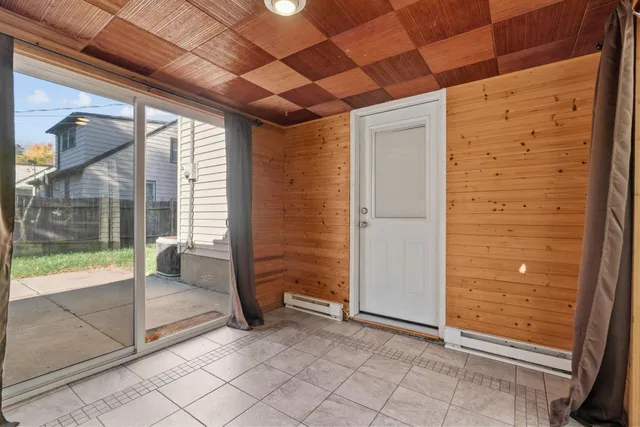 $319,900 | 4655 Zane Avenue North, Crystal, MN 55422