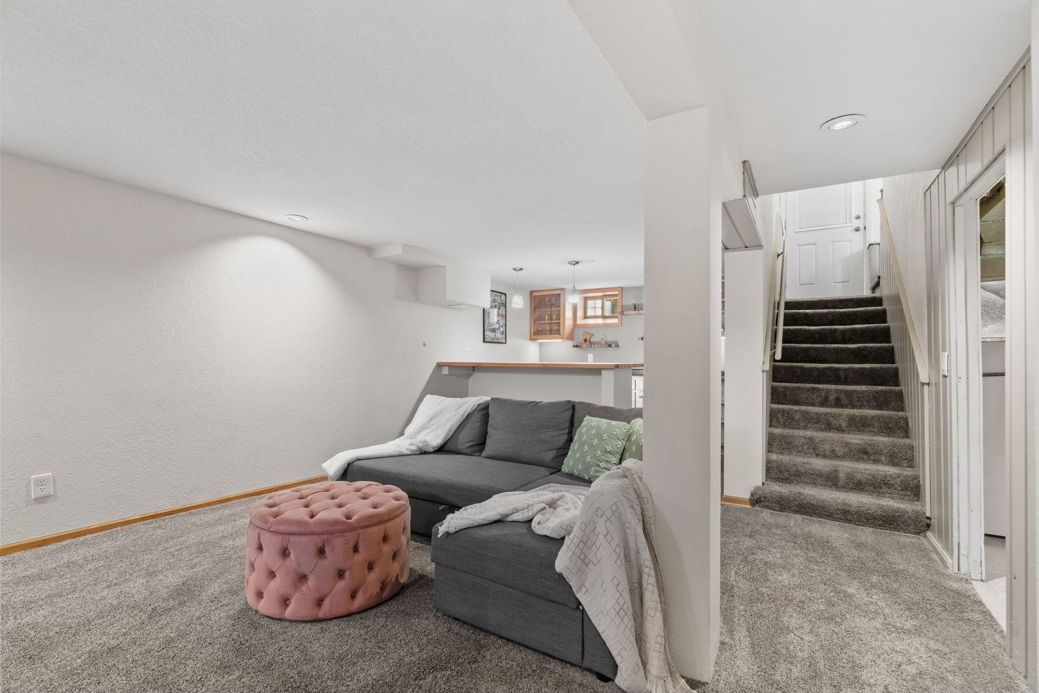 4655 Zane Avenue North Crystal, MN 55422 - Photo 34 of 39