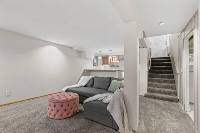 $319,900 | 4655 Zane Avenue North, Crystal, MN 55422