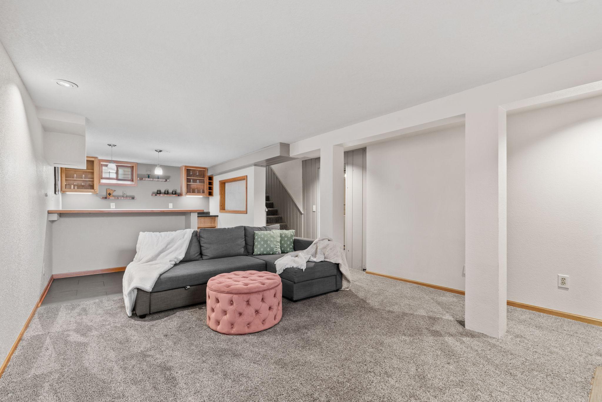 4655 Zane Avenue North Crystal, MN 55422 - Photo 35 of 39