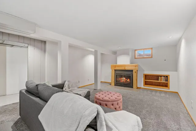 $319,900 | 4655 Zane Avenue North, Crystal, MN 55422