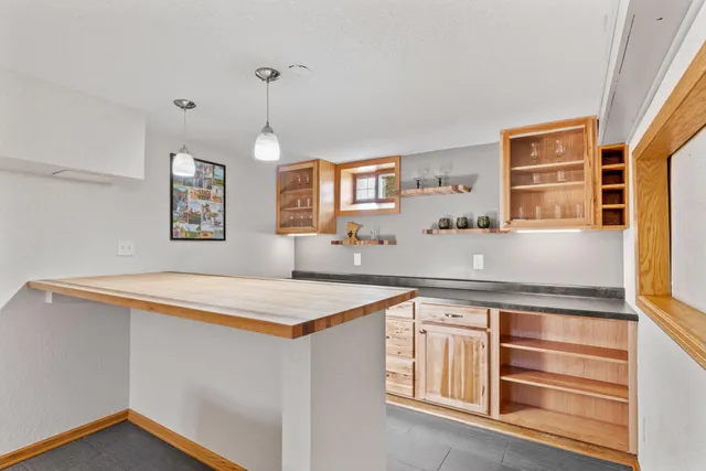 $319,900 | 4655 Zane Avenue North, Crystal, MN 55422