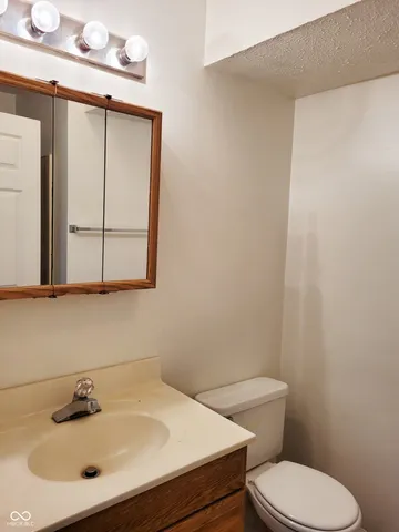 $950 | 250 Locust Lane, Unit 1A, Nashville, IN 47448