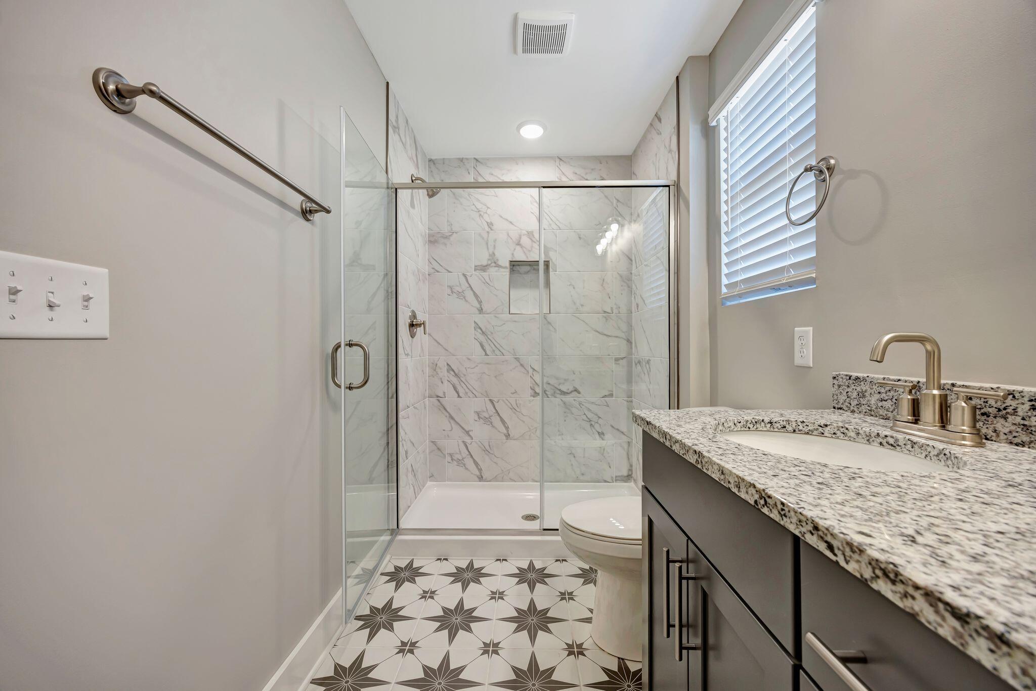 1616 Cotton Way Chattanooga, TN 37404 - Photo 33 of 43 Example Interior 25