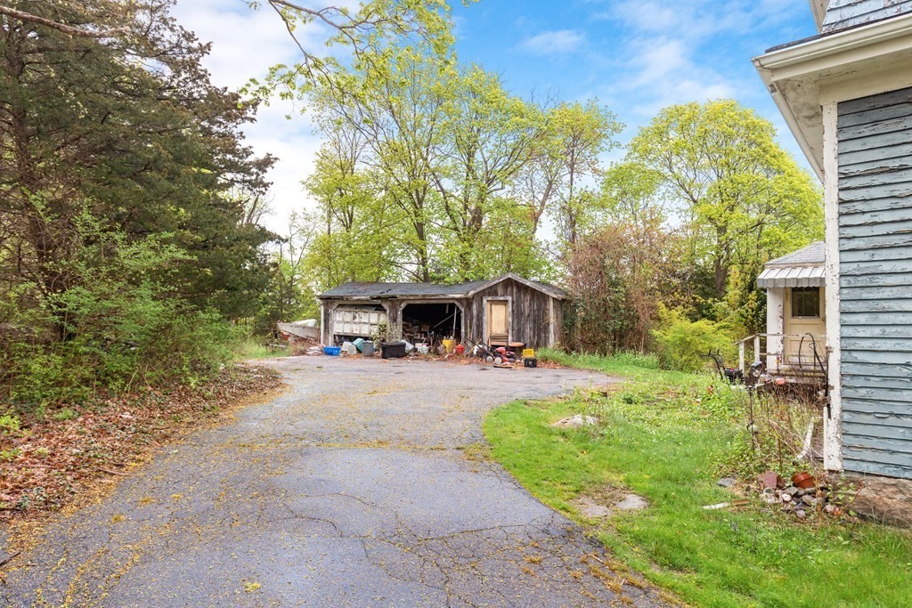 210 Hull Street Hingham, MA 02043 - Photo 6 of 11