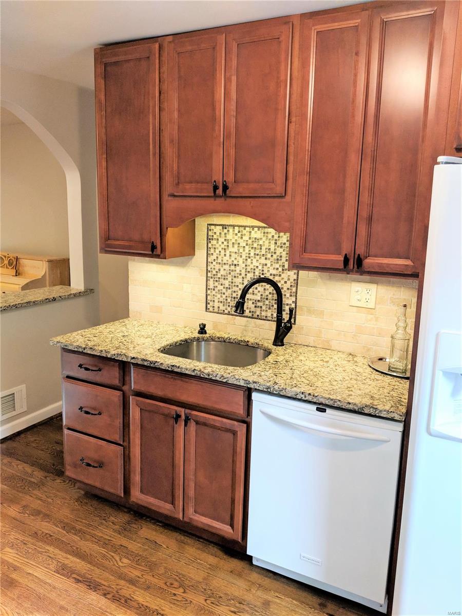 8100 MacKenzie Road Affton, MO 63123 - Photo 8 of 28 Gallery Image 8