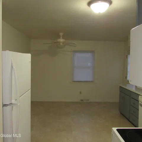 $2,200 | 34 A Commodore Street, Colonie, NY 12205