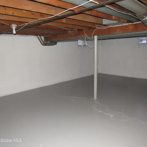 $2,200 | 34 A Commodore Street, Colonie, NY 12205