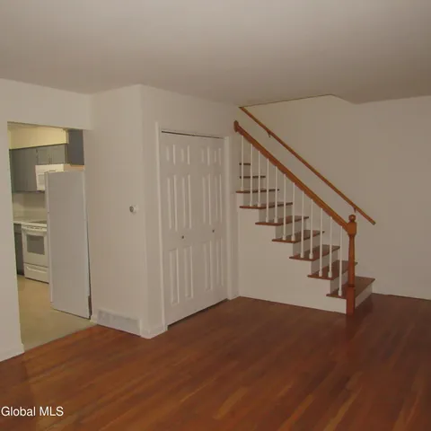 $2,200 | 34 A Commodore Street, Colonie, NY 12205