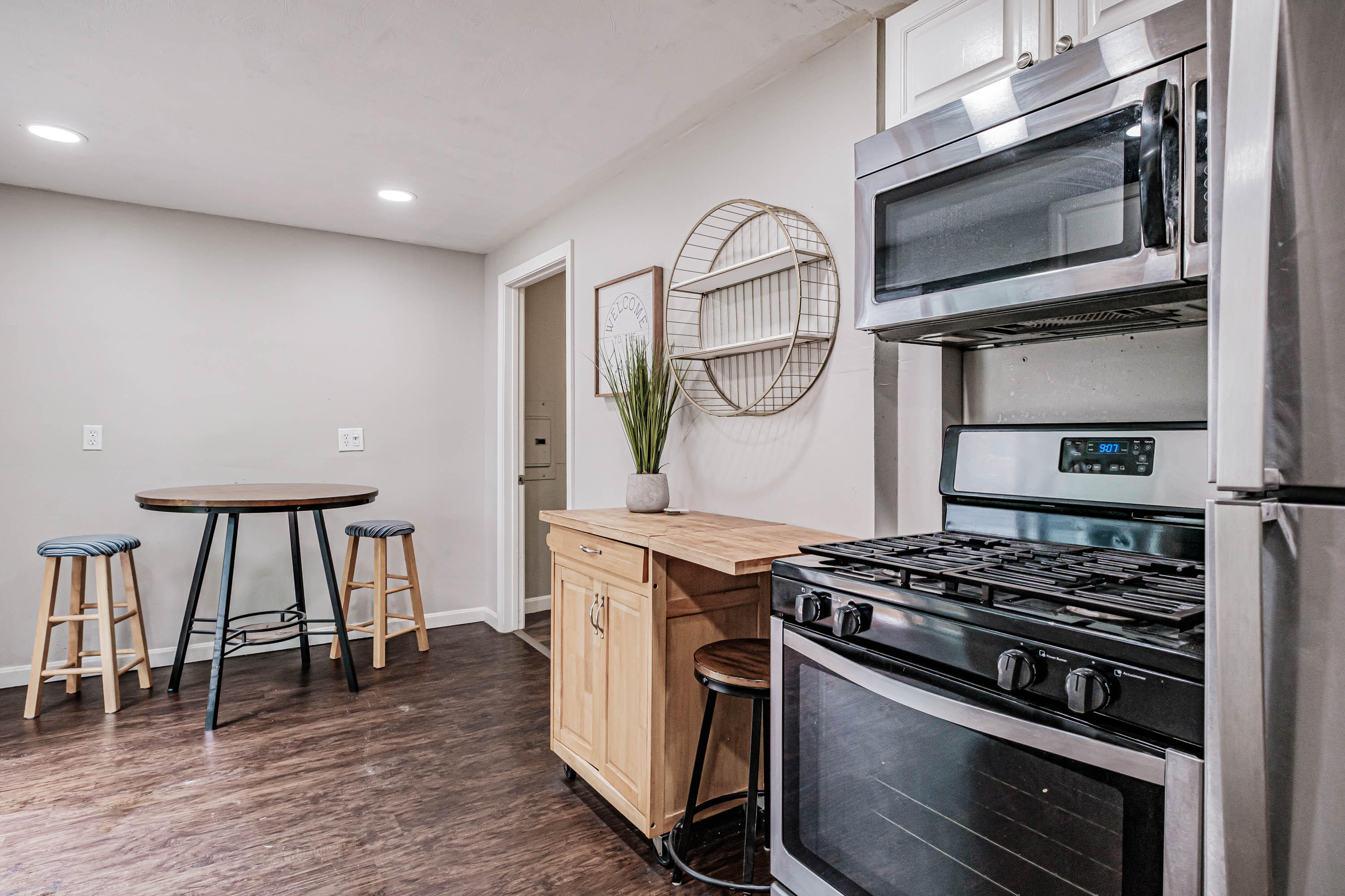 17 Grassington Road Windham, ME 04062 - Photo 9 of 54 20230627gp-60016