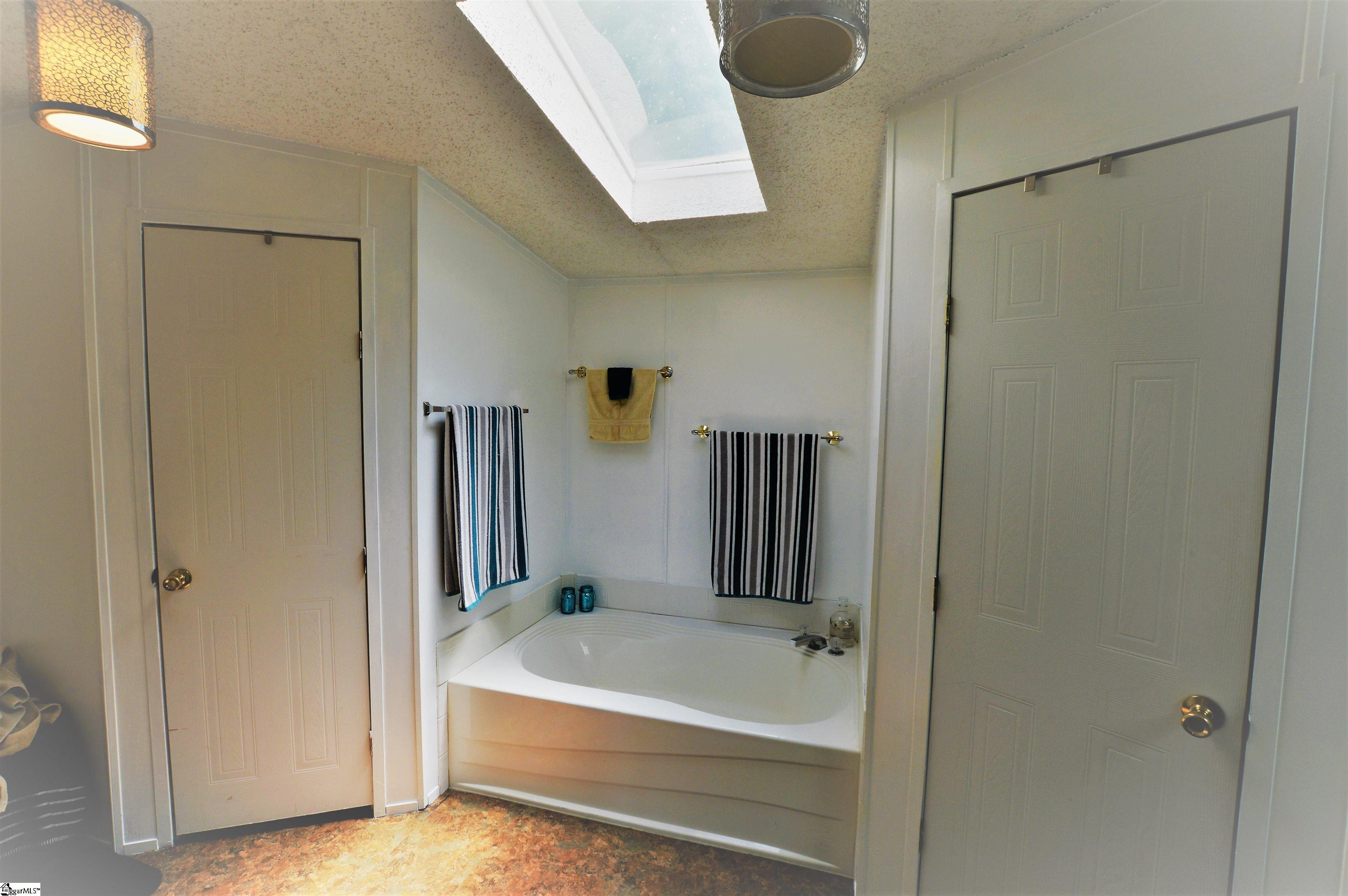 2116 Lamb Mountain Road Hendersonville, NC 28792 - Photo 15 of 29