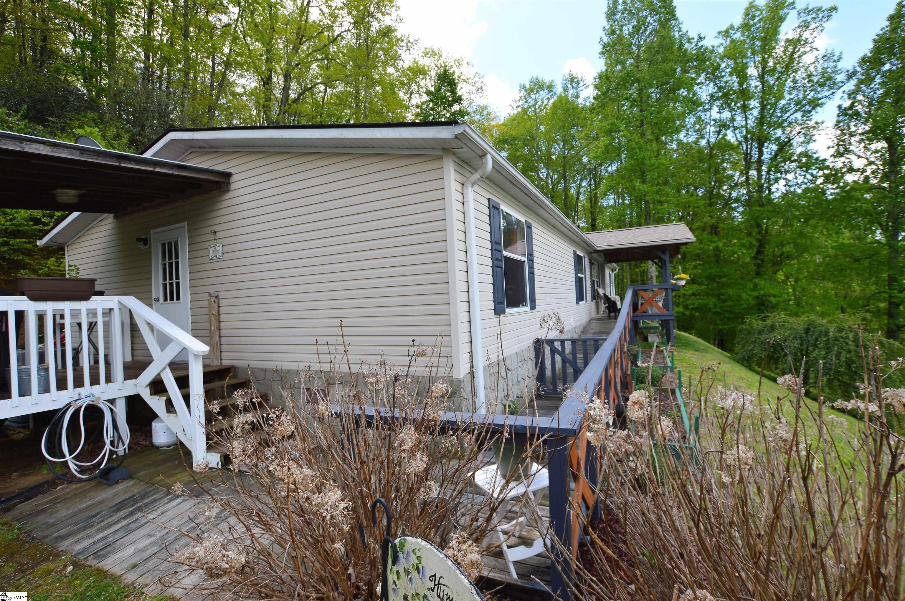 2116 Lamb Mountain Road Hendersonville, NC 28792 - Photo 3 of 29