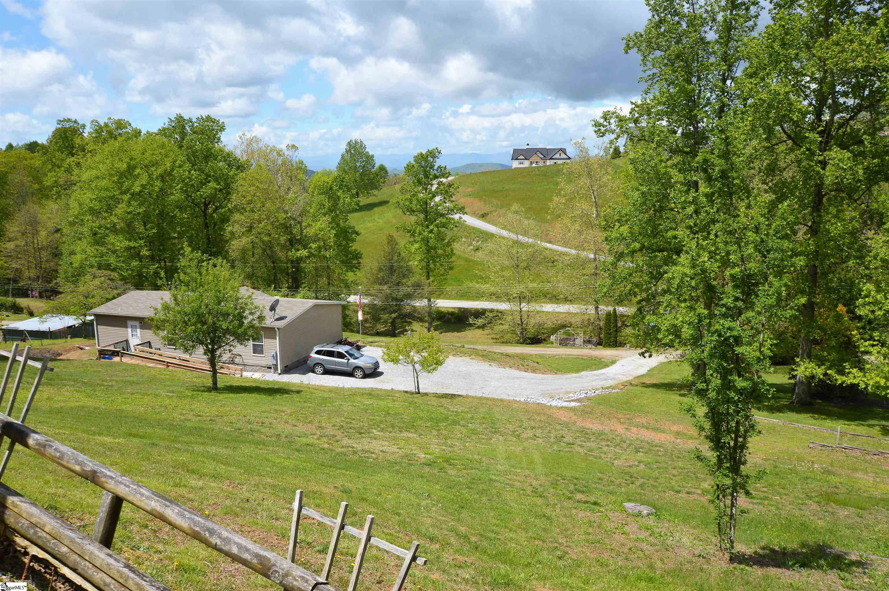 2116 Lamb Mountain Road Hendersonville, NC 28792 - Photo 5 of 29