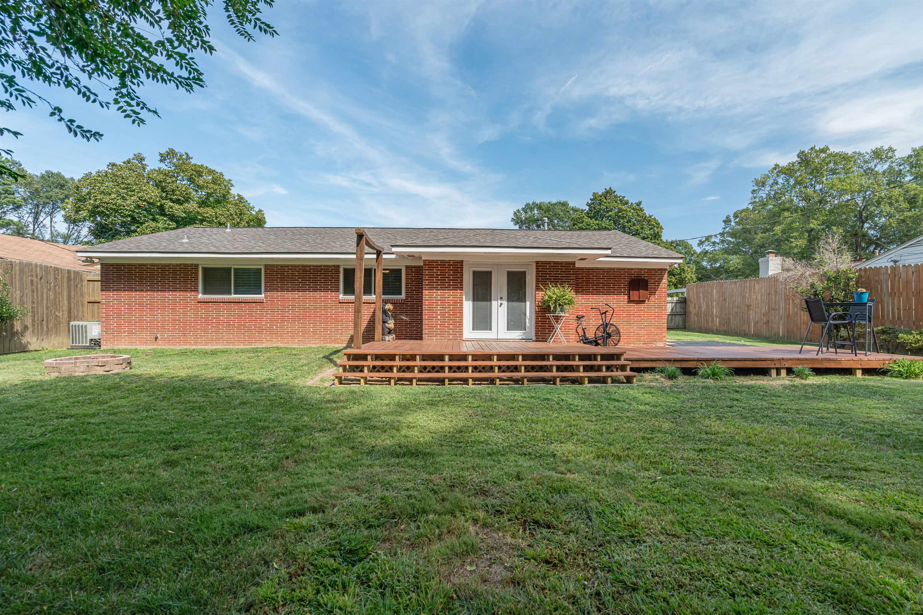 367 Green Acres Road Memphis, TN 38117 - Photo 23 of 27 a view of a house with a backyard