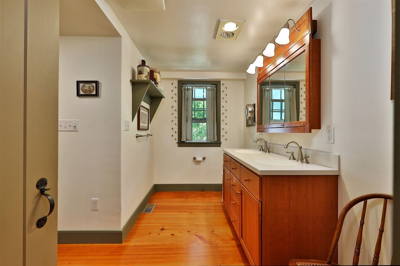 806 Breezy Hill Road Springfield, VT 05156 - Photo 21 of 40