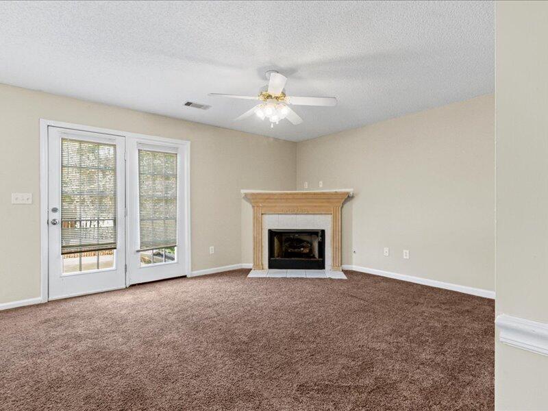 4701 Martha's Way Grovetown, GA 30813 - Photo 7 of 28 13-Living Room