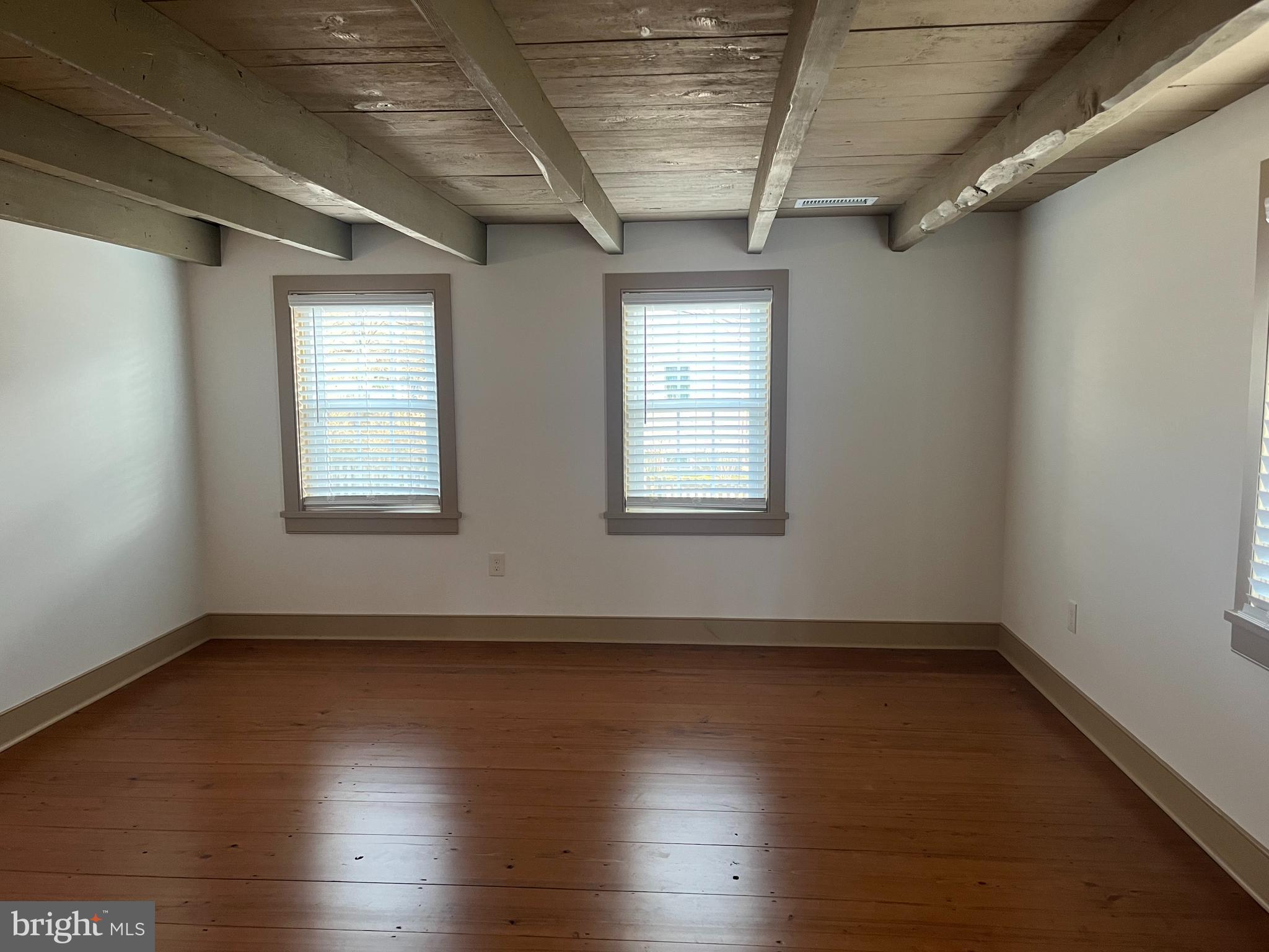 112 Main Street Hamilton, NJ 08620 - Photo 22 of 54 primary bed