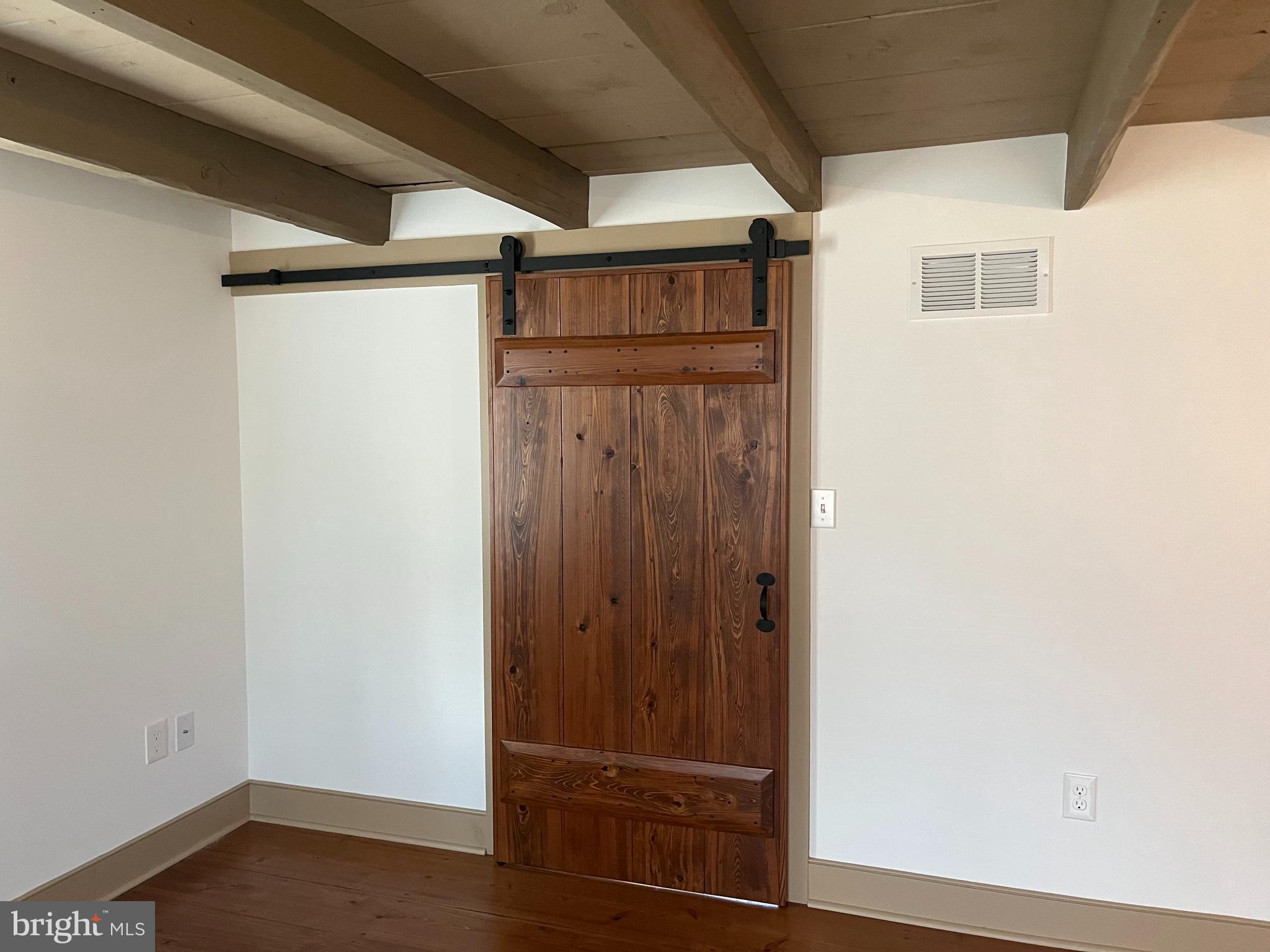 112 Main Street Hamilton, NJ 08620 - Photo 23 of 54 primary bed