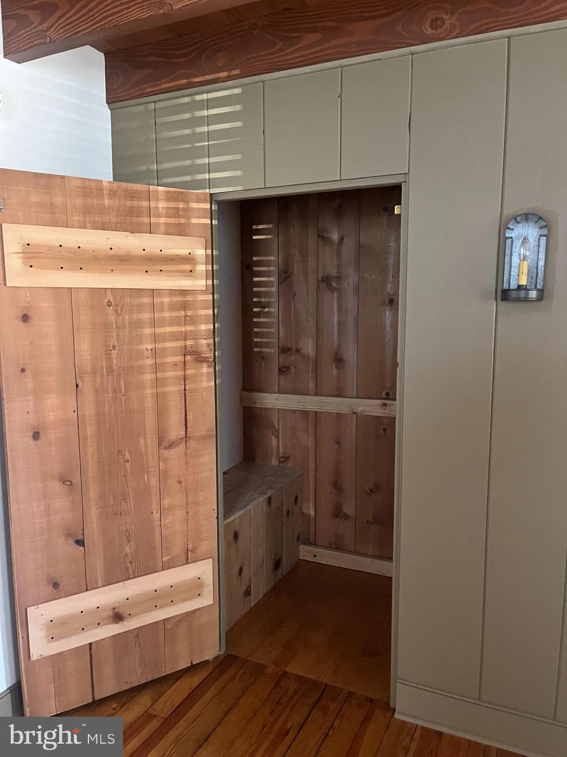 112 Main Street Hamilton, NJ 08620 - Photo 6 of 54 living room