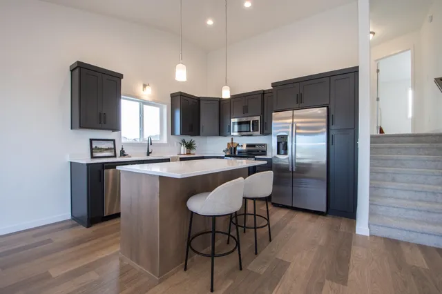 $336,595 | 2408 38th Avenue South, Moorhead, MN 56560