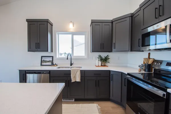 $336,595 | 2408 38th Avenue South, Moorhead, MN 56560