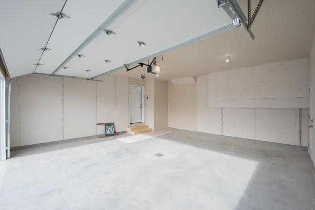 $336,595 | 2408 38th Avenue South, Moorhead, MN 56560