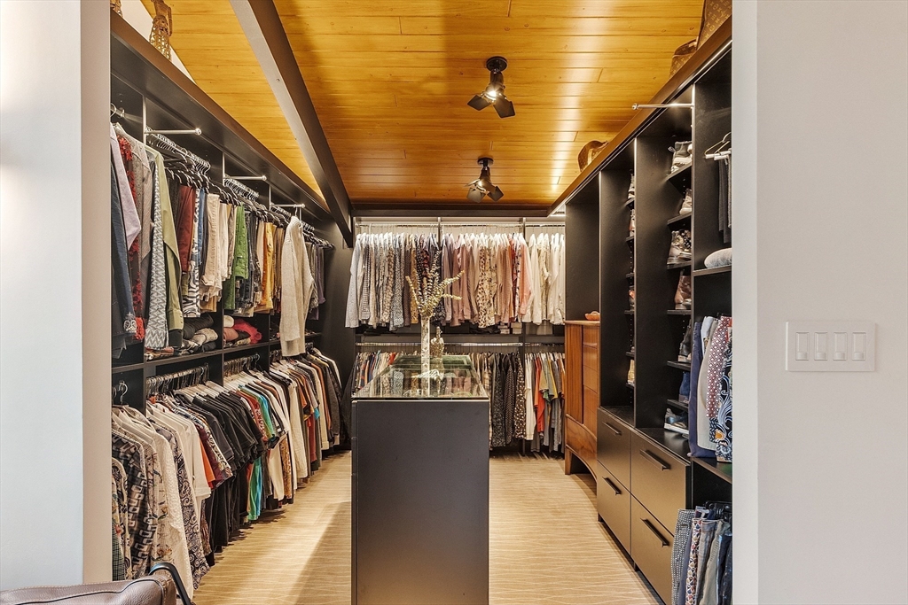 41 Stonehedge Road Lincoln, MA 01773 - Photo 14 of 42