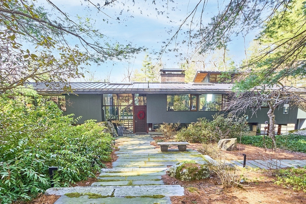 41 Stonehedge Road Lincoln, MA 01773 - Photo 2 of 42