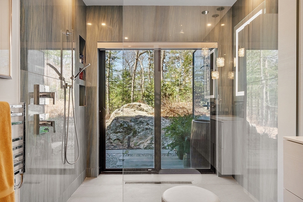 41 Stonehedge Road Lincoln, MA 01773 - Photo 31 of 42