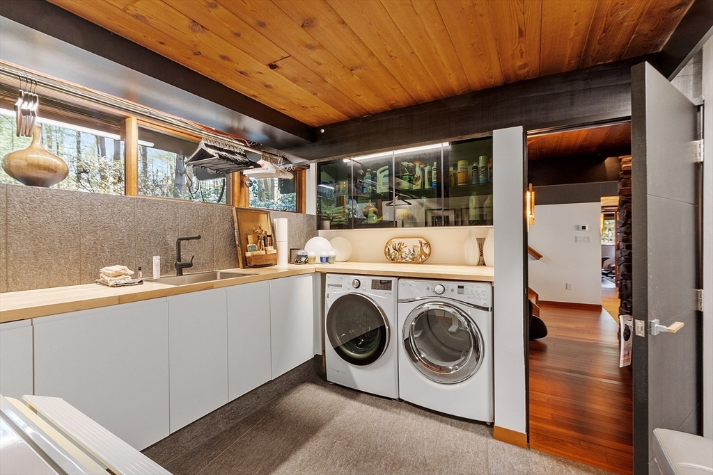 41 Stonehedge Road Lincoln, MA 01773 - Photo 36 of 42