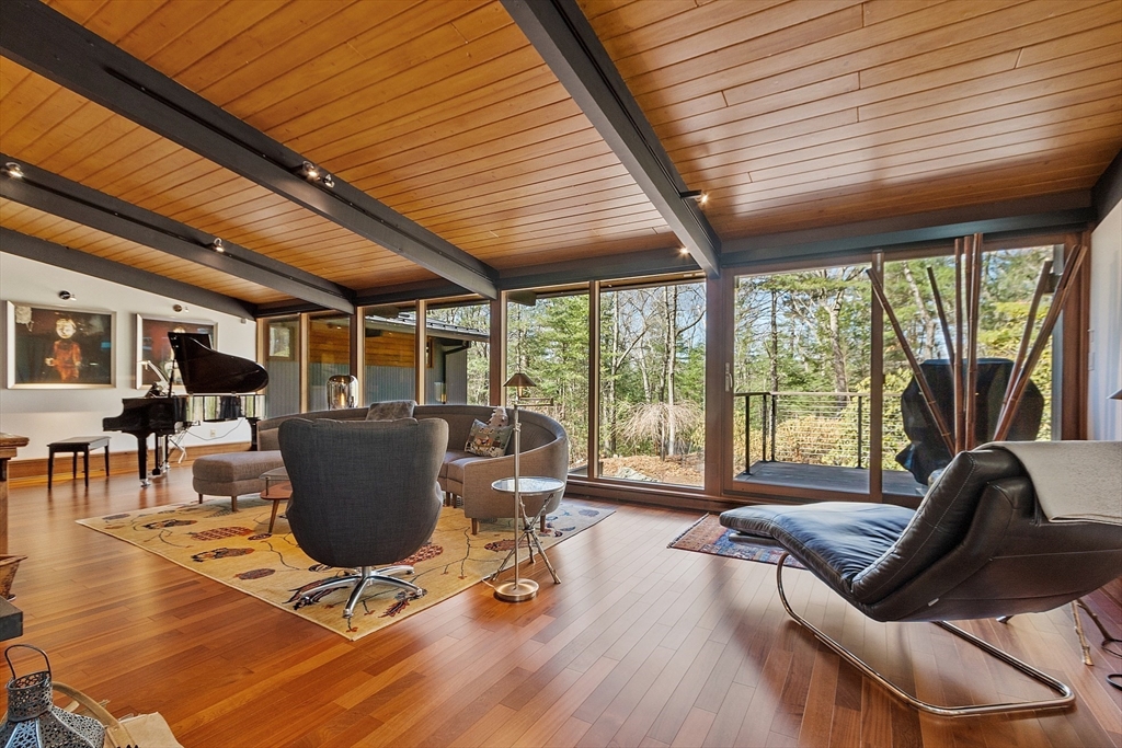 41 Stonehedge Road Lincoln, MA 01773 - Photo 7 of 42