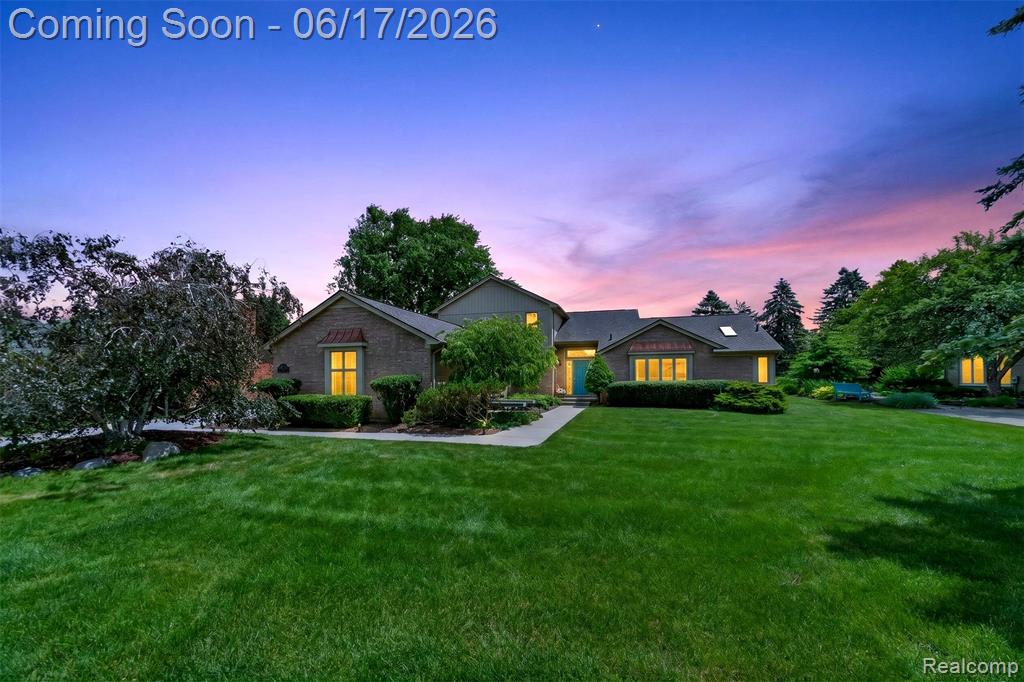 1236 Chaffer Drive Rochester Hills, MI 48306 - Photo 1 of 76