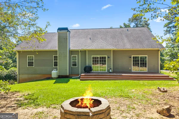 $618,500 | 268 Northwoods Dr Mount, Mount Airy, GA 30563