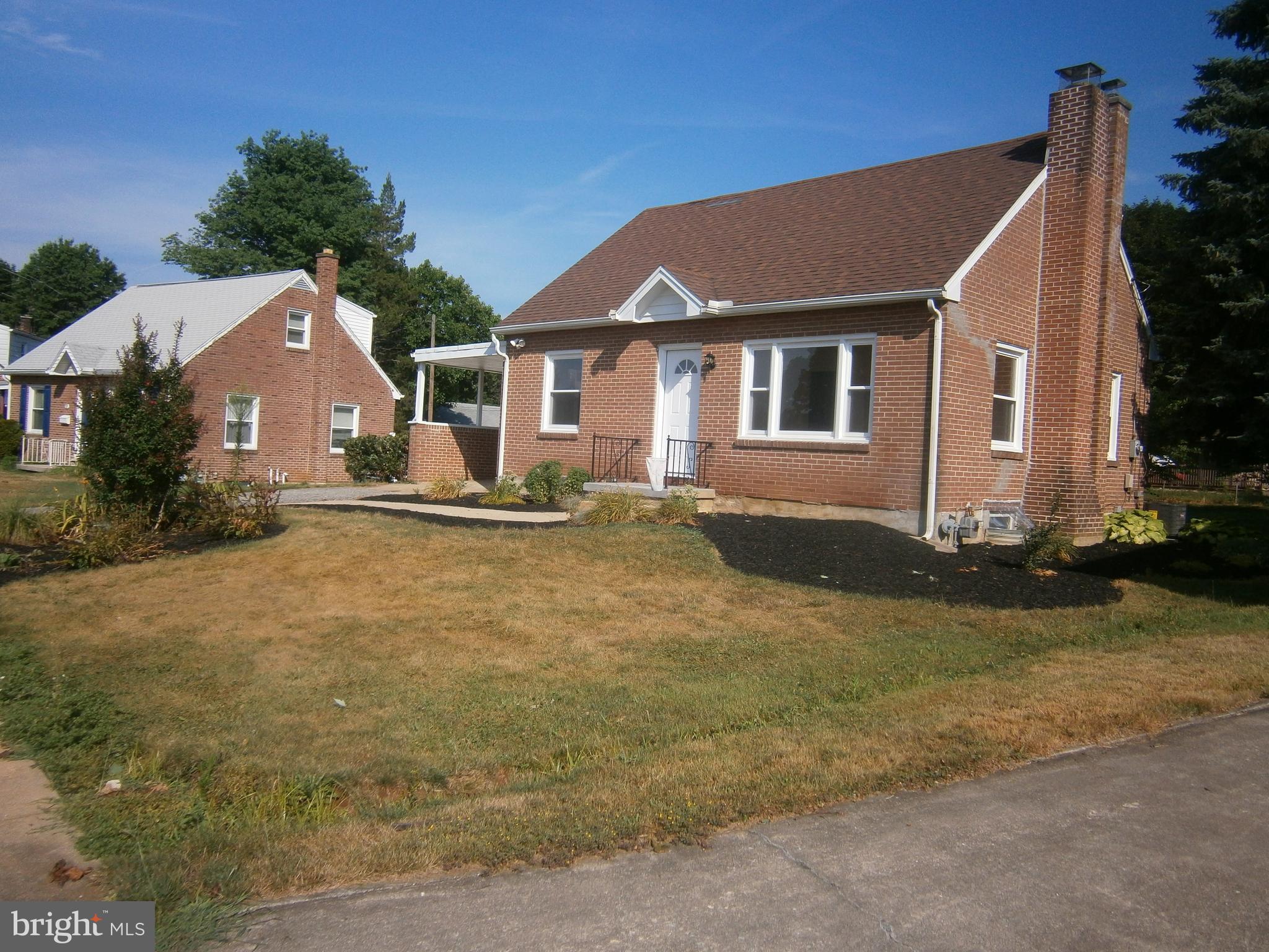 733 Gunnison Road York, PA 17404 - Photo 1 of 8 Gallery Image 1
